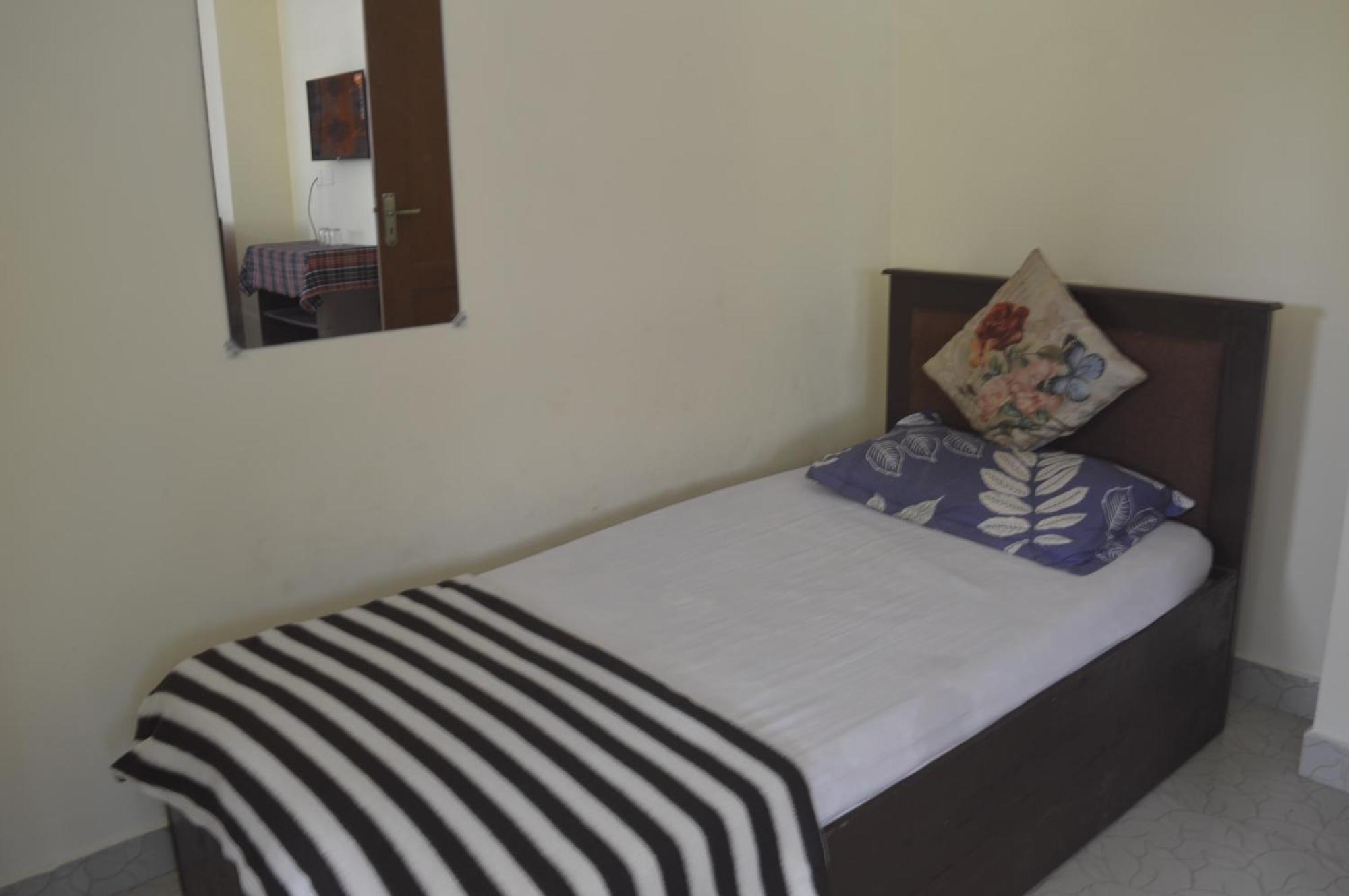 Green Castle Residency Nedumkandam ภายนอก รูปภาพ